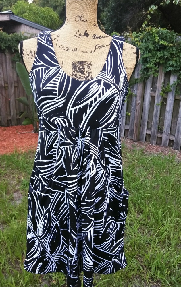 Pacific Beach Floral Print Dress/New with Tags